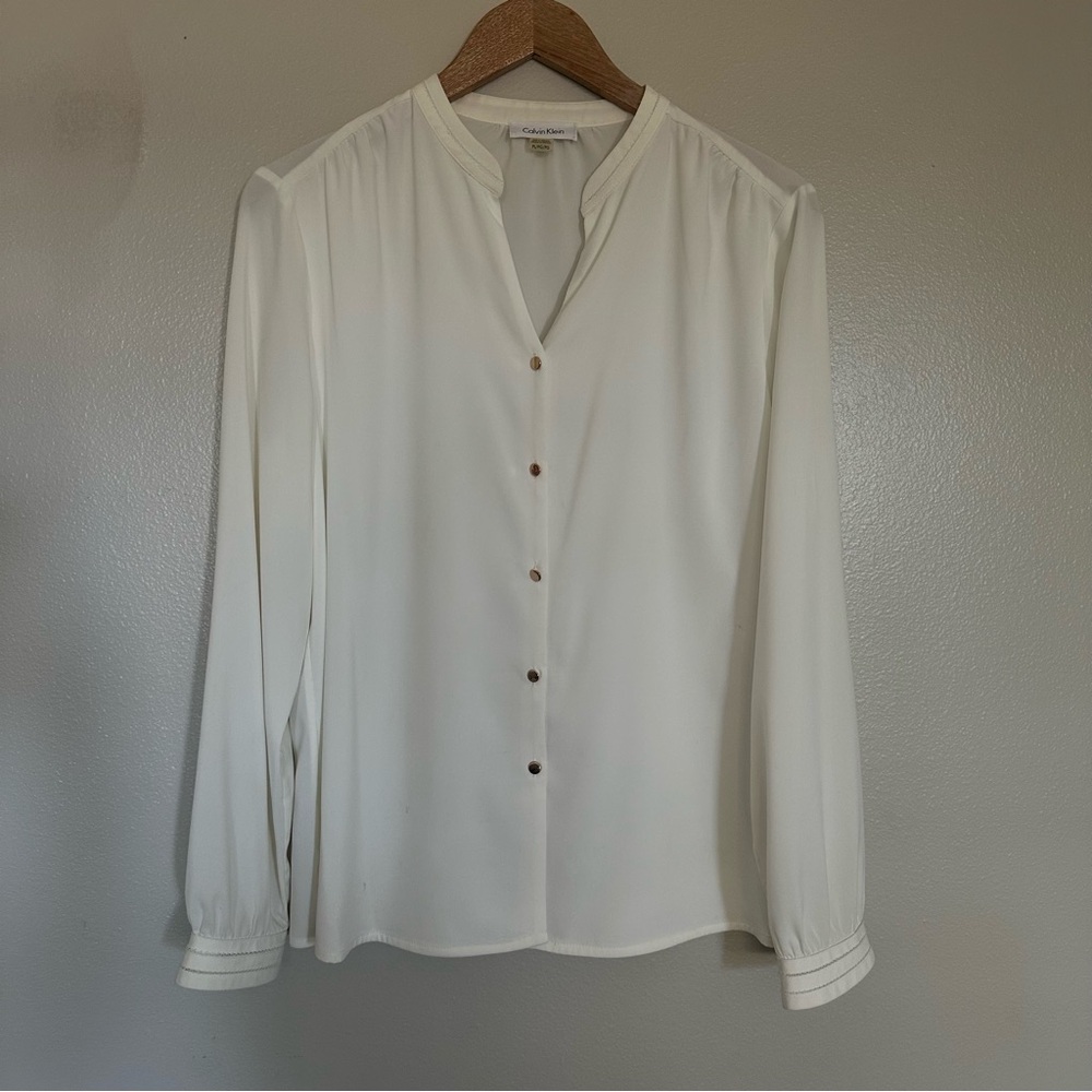 Elegant Calvin Klein blouse- white with gold buttons